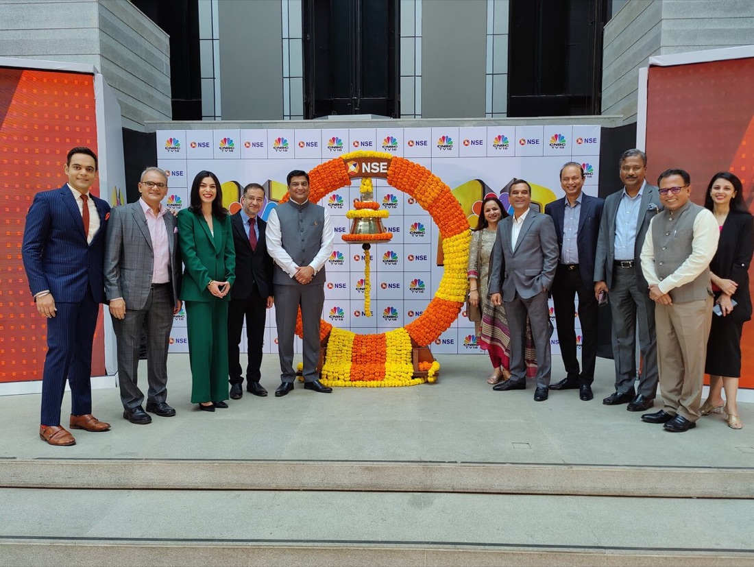 Avinash Kaul at the NSE bell-ringing ceremony